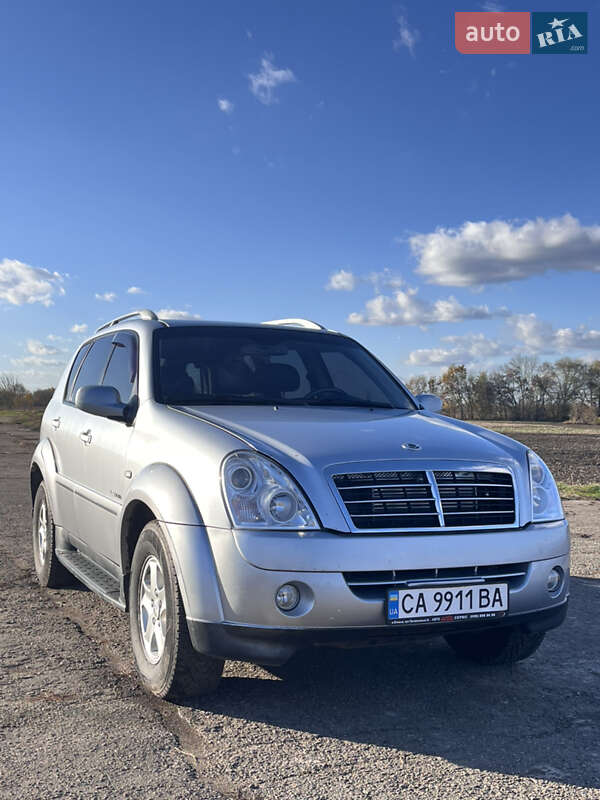 Позашляховик / Кросовер SsangYong Rexton 2010 в Жашківу