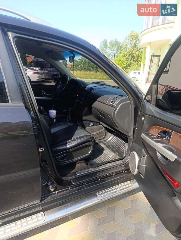 Позашляховик / Кросовер SsangYong Rexton 2005 в Івано-Франківську