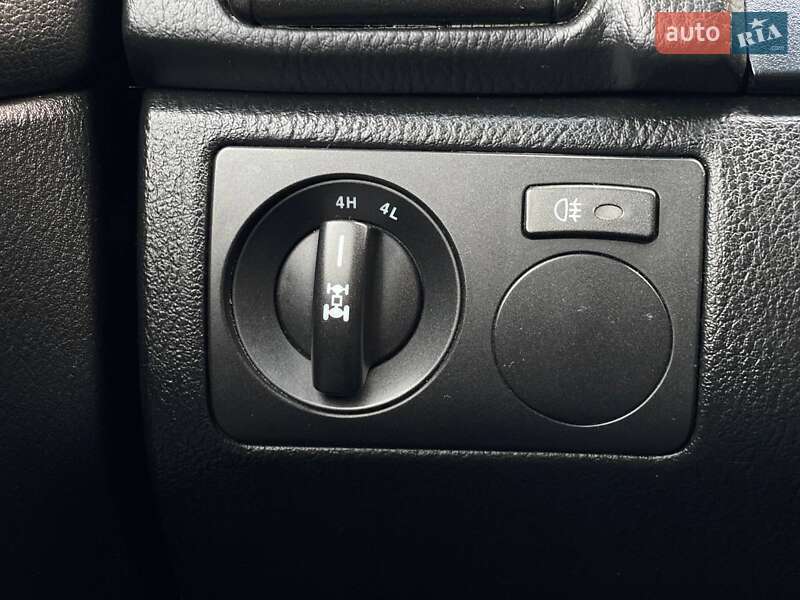 Позашляховик / Кросовер SsangYong Rexton 2012 в Дніпрі