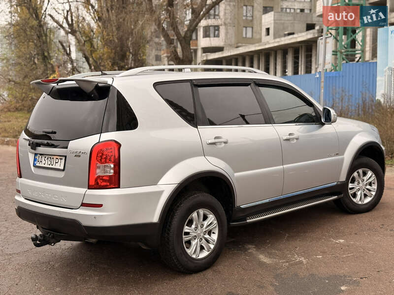 Внедорожник / Кроссовер SsangYong Rexton 2013 в Киеве