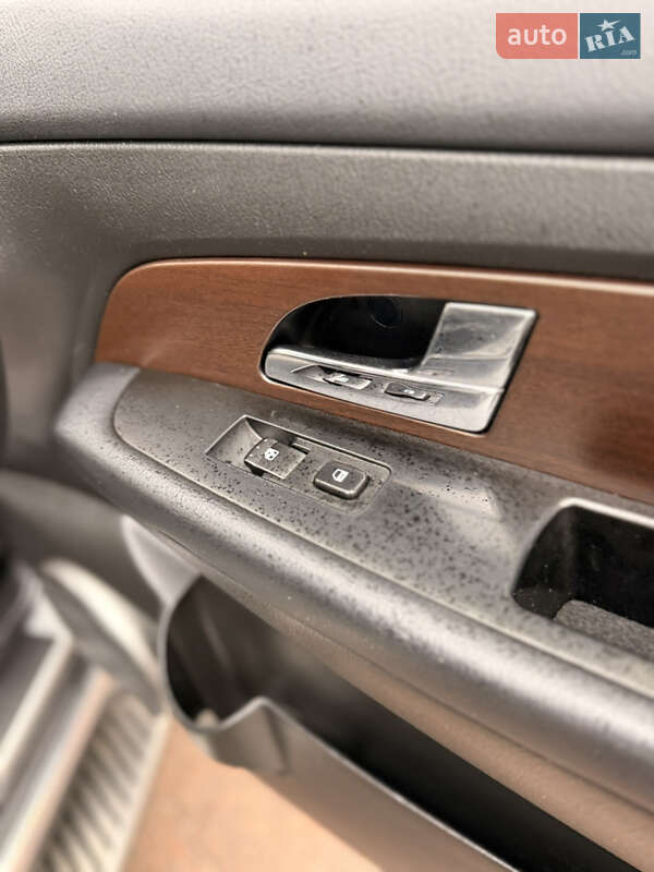 Внедорожник / Кроссовер SsangYong Rexton 2013 в Киеве