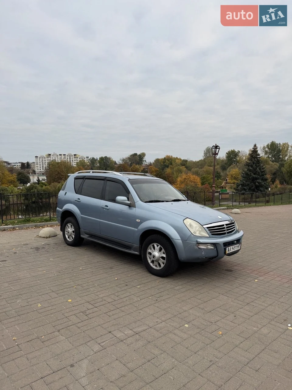 Газ\Бензин
Реєстрація Україна
Зроблений кап. ремонт двигуна - 7000 км тому
Рамний позашляховик
Є зимови комплект гуми та дисків.
Зауваженжень по роботі немає