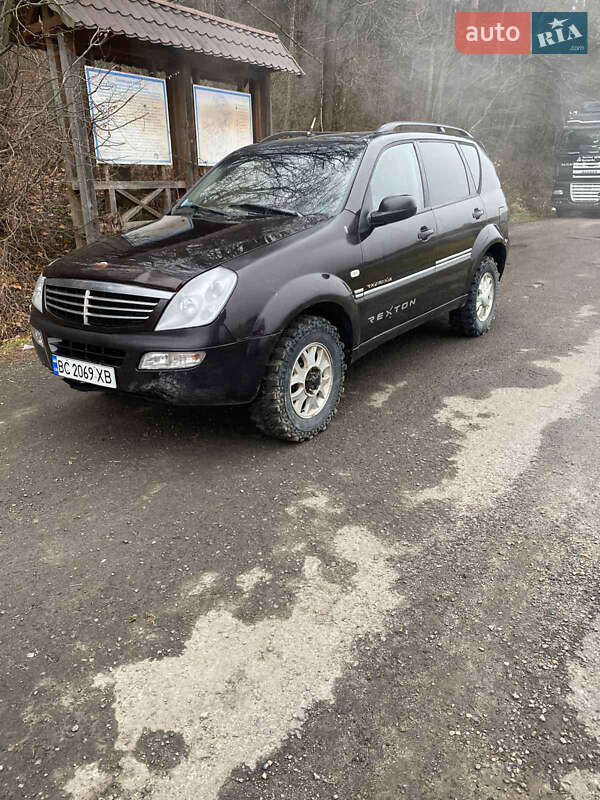 Внедорожник / Кроссовер SsangYong Rexton 2005 в Стрые фото 2 Внедорожник / Кроссовер SsangYong Rexton 2005 в Стрые