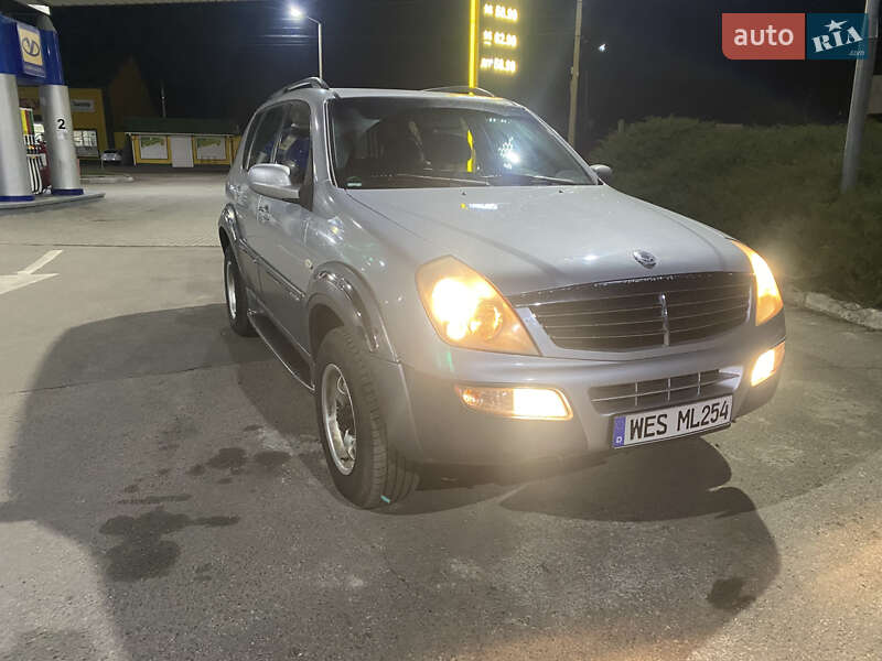 Внедорожник / Кроссовер SsangYong Rexton 2005 в Киеве фото 11 Внедорожник / Кроссовер SsangYong Rexton 2005 в Киеве