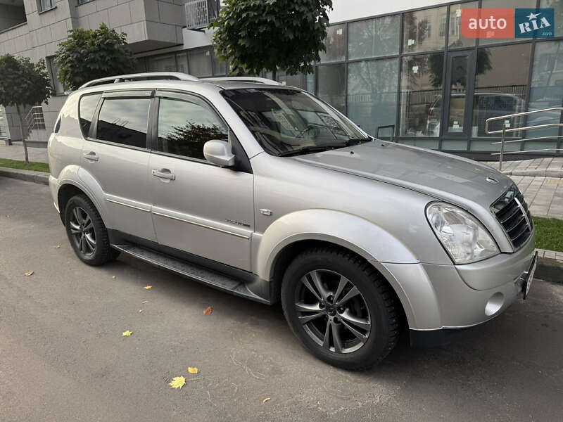 Позашляховик / Кросовер SsangYong Rexton 2011 в Києві