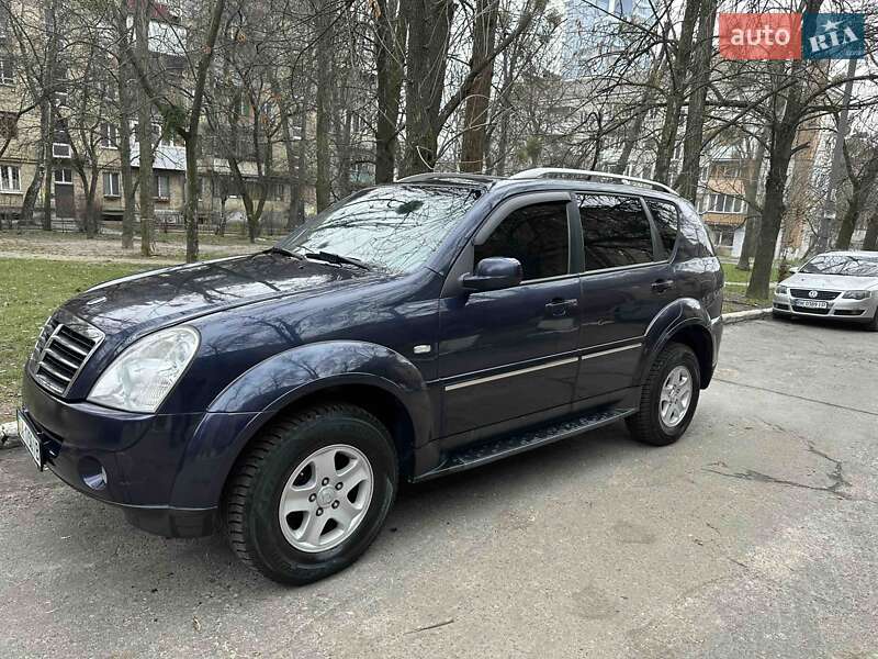 Внедорожник / Кроссовер SsangYong Rexton 2008 в Киеве