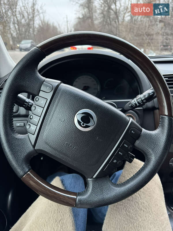 Внедорожник / Кроссовер SsangYong Rexton 2012 в Киеве