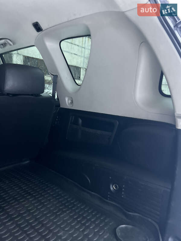 Внедорожник / Кроссовер SsangYong Rexton 2014 в Киеве