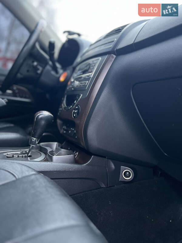 Внедорожник / Кроссовер SsangYong Rexton 2014 в Киеве