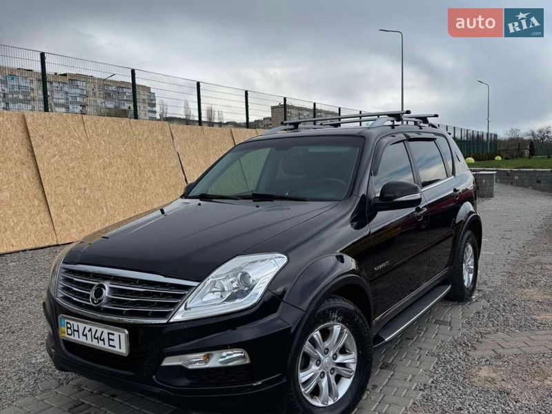 Внедорожник / Кроссовер SsangYong Rexton 2012 в Южном