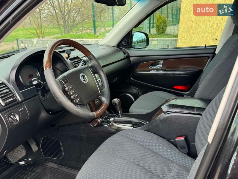 Внедорожник / Кроссовер SsangYong Rexton 2012 в Южном