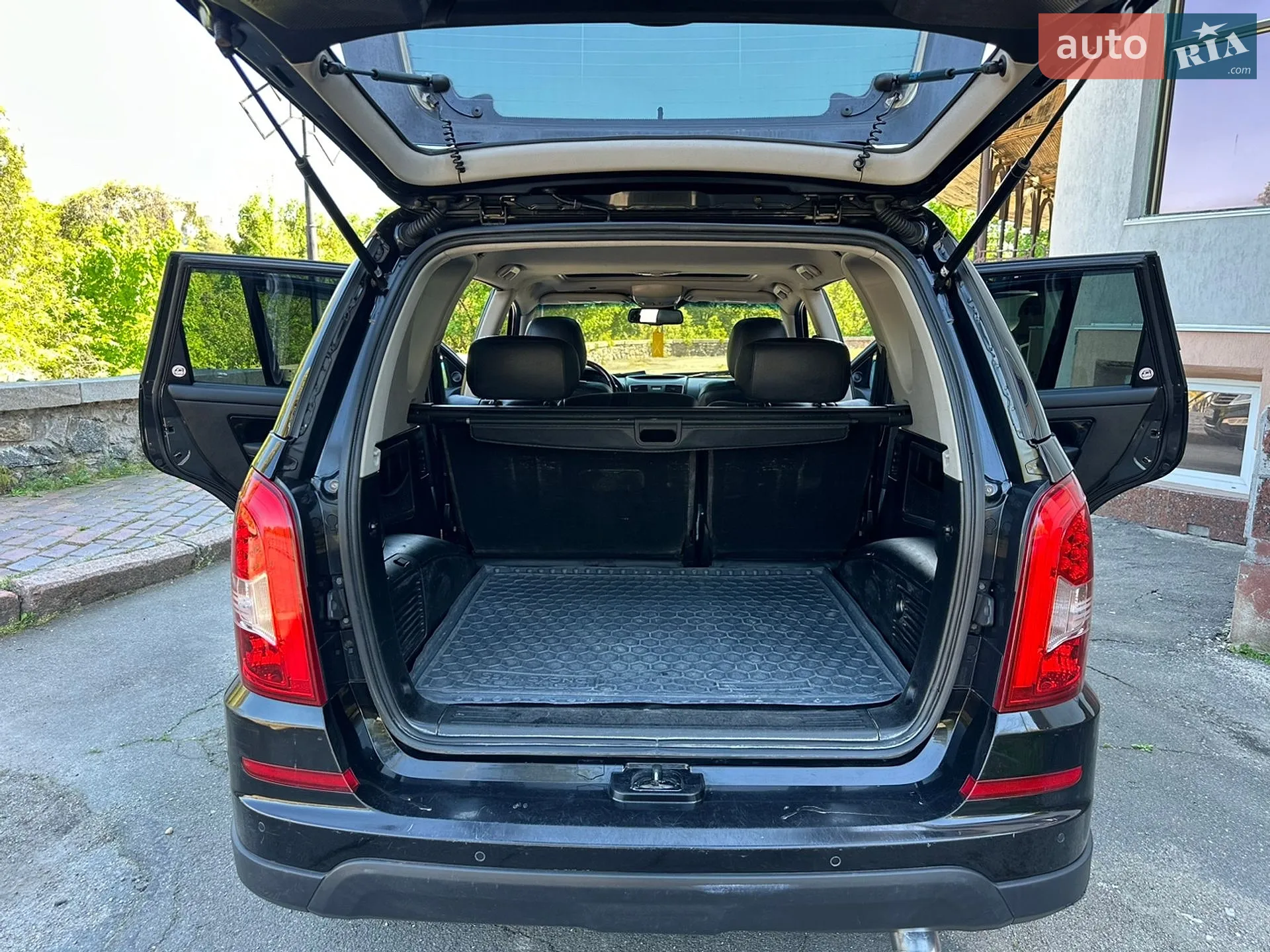 2012 SsangYong Rexton - мініатюра 16