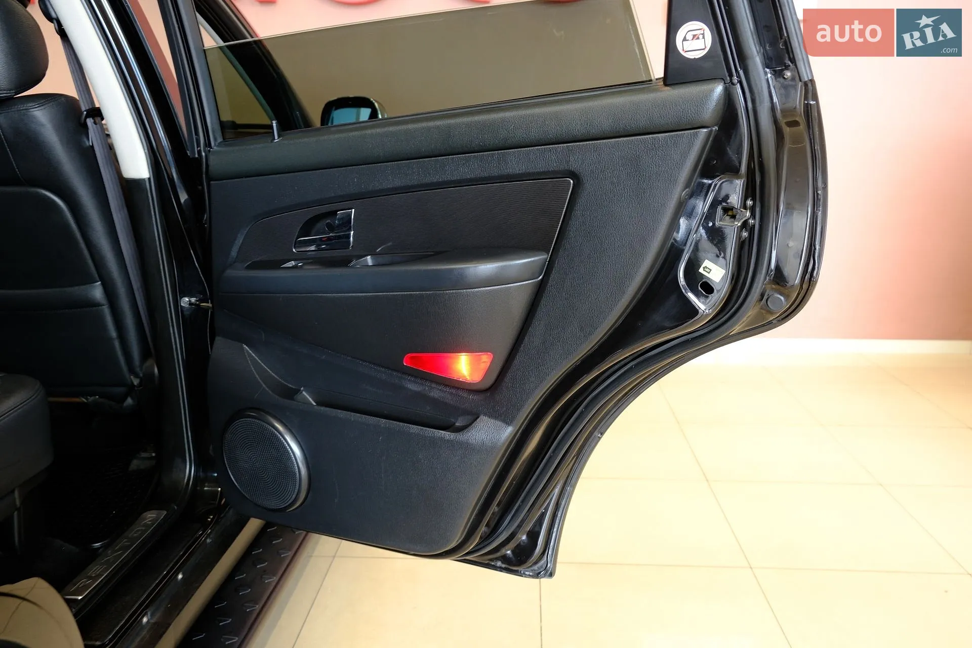 2011 SsangYong Rexton - мініатюра 36