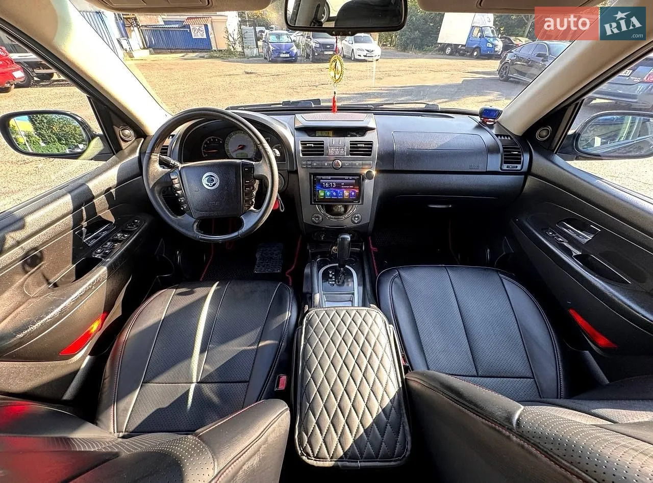 2010 SsangYong Rexton - мініатюра 15