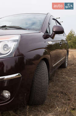 Минивэн SsangYong Rodius 2014 в 
