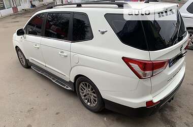 Минивэн SsangYong Rodius 2015 в 
