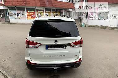 Минивэн SsangYong Rodius 2015 в 