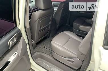 Минивэн SsangYong Rodius 2015 в 