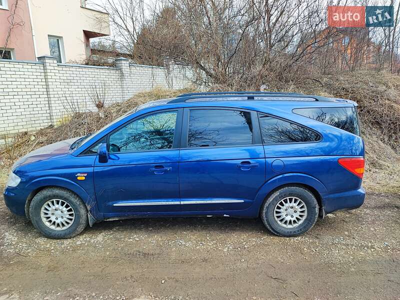 Минивэн SsangYong Rodius 2008 в Харькове