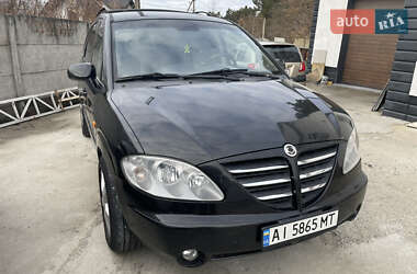 Минивэн SsangYong Rodius 2006 в Белогородке