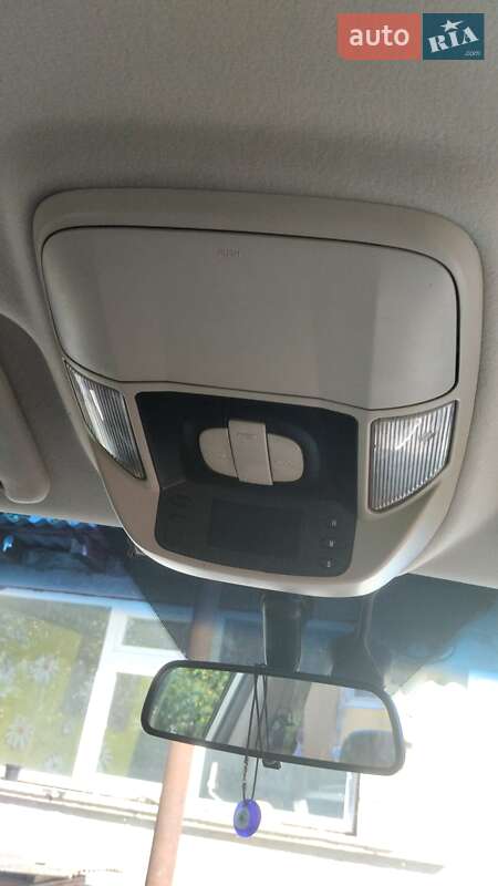 SsangYong Rodius 2008
