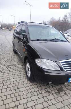 Минивэн SsangYong Rodius 2008 в 