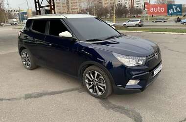 Внедорожник / Кроссовер SsangYong Tivoli 2015 в 
