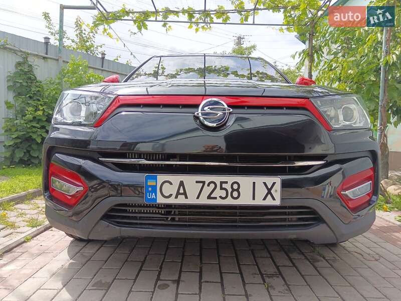 Внедорожник / Кроссовер SsangYong Tivoli 2016 в Черкассах