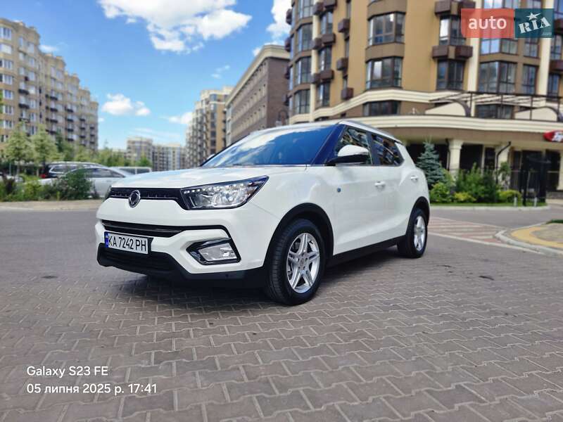 Внедорожник / Кроссовер SsangYong Tivoli 2018 в Софиевской Борщаговке