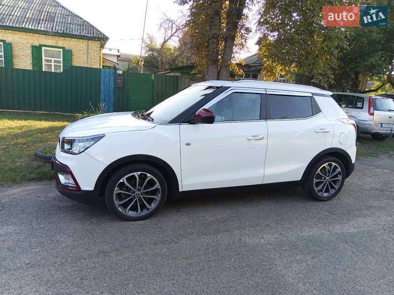 Внедорожник / Кроссовер SsangYong Tivoli 2017 в Черкассах фото 10 Внедорожник / Кроссовер SsangYong Tivoli 2017 в Черкассах