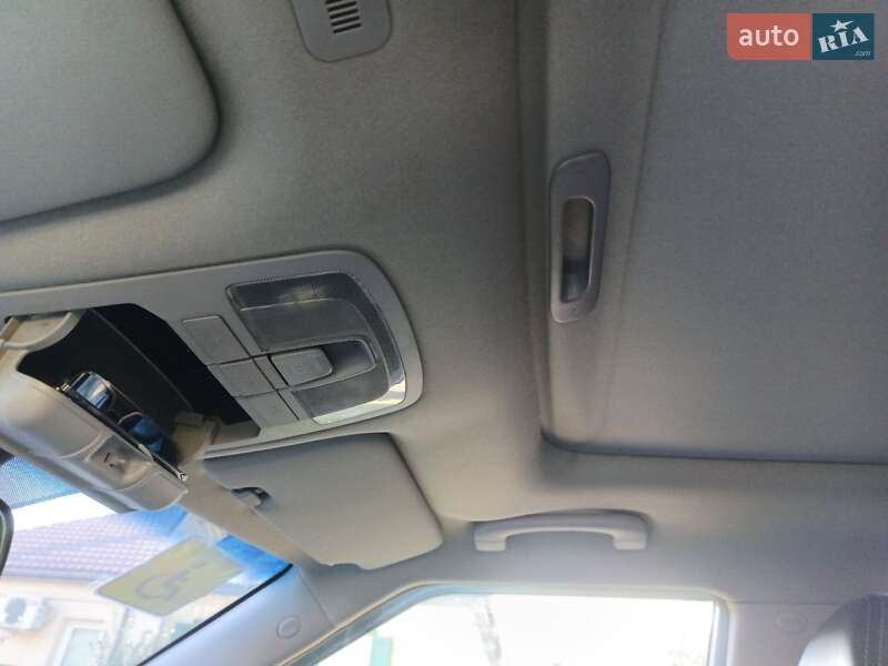 Внедорожник / Кроссовер SsangYong Tivoli 2017 в Черкассах фото 23 Внедорожник / Кроссовер SsangYong Tivoli 2017 в Черкассах