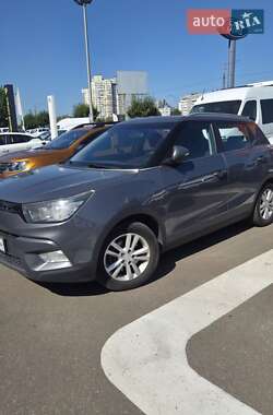 Внедорожник / Кроссовер SsangYong Tivoli 2016 в Киеве