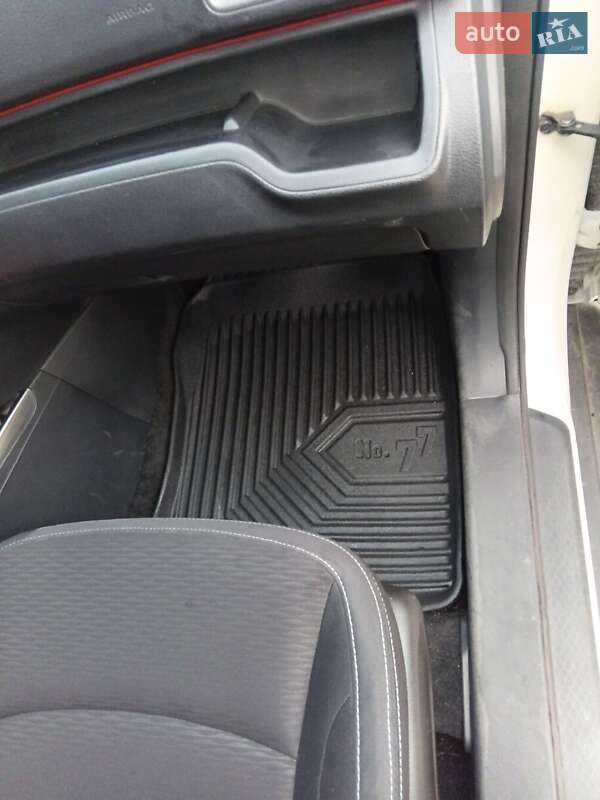 Внедорожник / Кроссовер SsangYong Tivoli 2017 в Черкассах