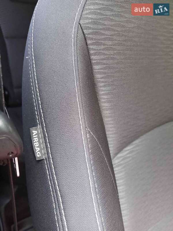 Внедорожник / Кроссовер SsangYong Tivoli 2017 в Черкассах