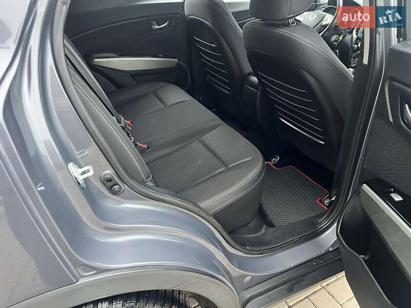 Внедорожник / Кроссовер SsangYong Tivoli 2016 в Киеве