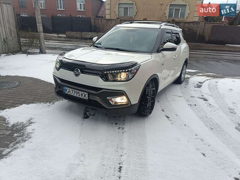 Внедорожник / Кроссовер SsangYong Tivoli 2019 в Киеве