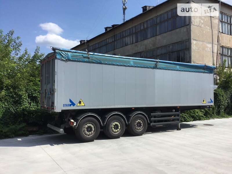 Зерновоз - напівпричіп STAS S 300CX 2015 в Івано-Франківську