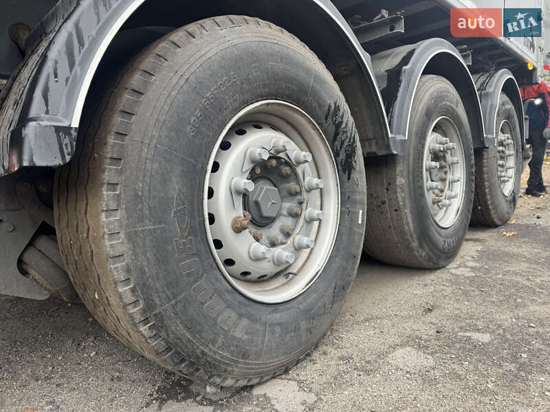 Зерновоз - напівпричіп STAS S 300CX 2010 в Кривому Розі