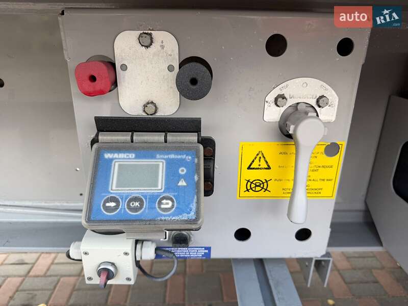 Самосвал полуприцеп STAS S300 2015 в Виннице