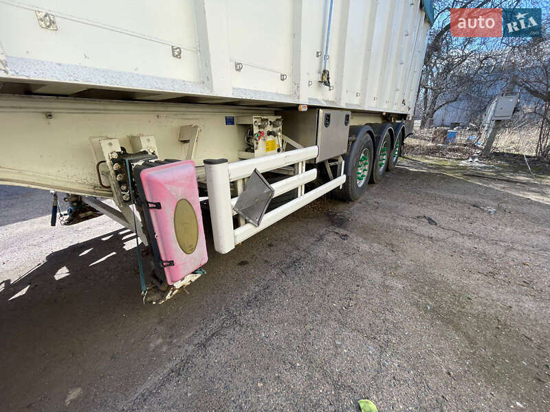 Зерновоз - полуприцеп STAS S339CX 2007 в Полтаве