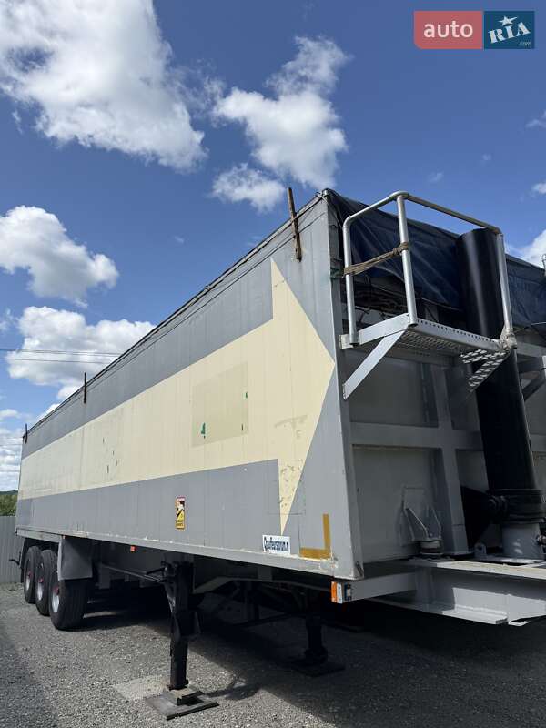 Зерновоз - напівпричіп STAS SZ 336V 2004 в Тернополі