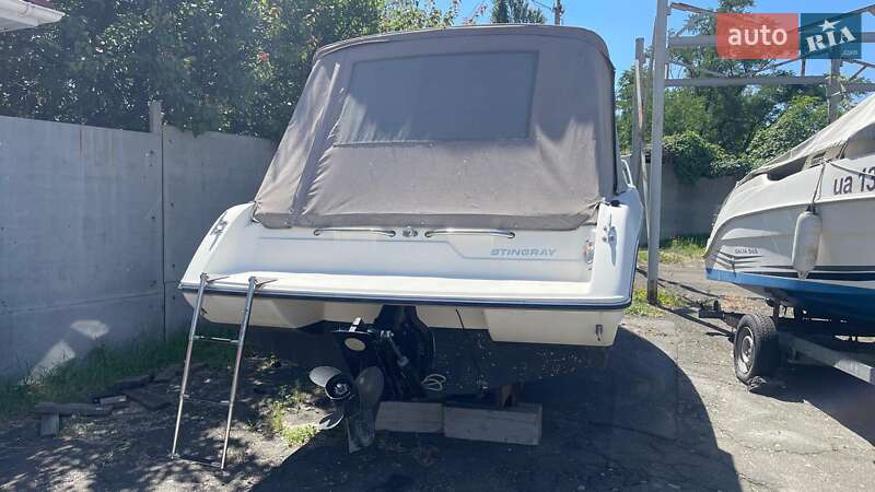 Катер Stingray 220 CS 2004 в Києві