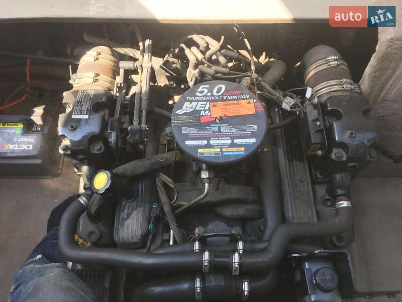 Катер Stingray 220 CS 2004 в Києві