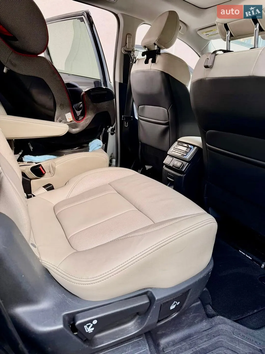 2019 Subaru Ascent - мініатюра 6
