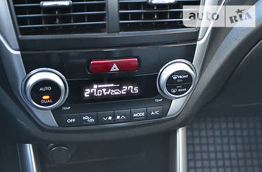 Внедорожник / Кроссовер Subaru Forester 2011 в 