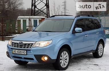 Внедорожник / Кроссовер Subaru Forester 2011 в Днепре