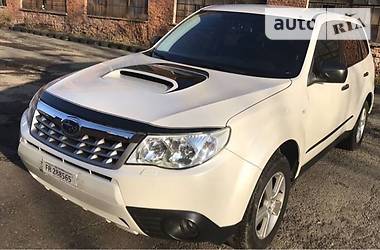 Позашляховик / Кросовер Subaru Forester 2011 в 