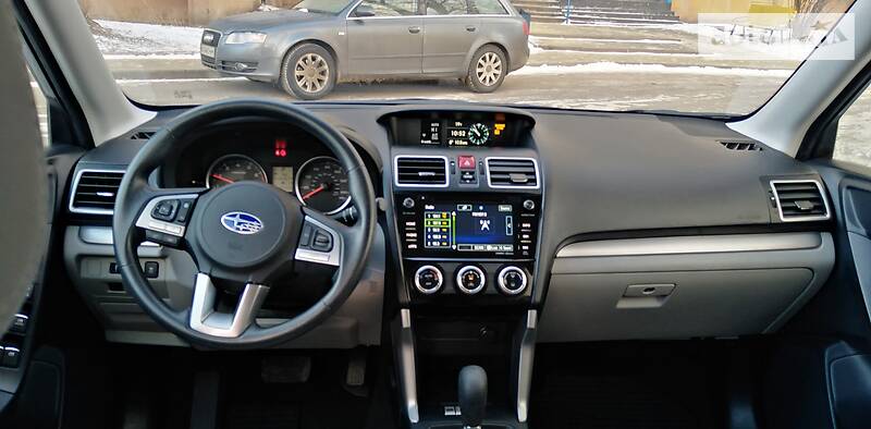 Позашляховик / Кросовер Subaru Forester 2016 в Харкові