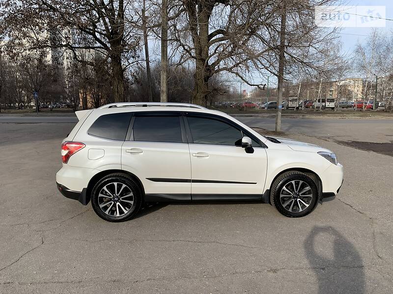 Позашляховик / Кросовер Subaru Forester 2013 в Харкові