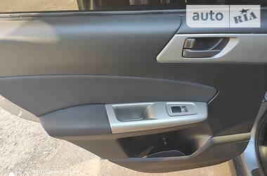 Позашляховик / Кросовер Subaru Forester 2010 в 